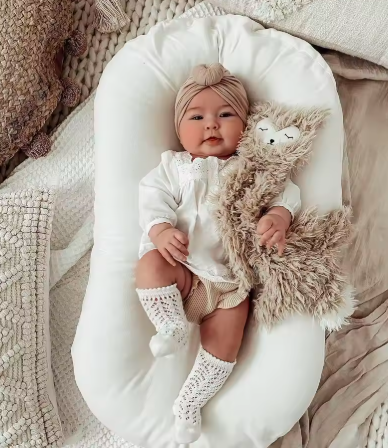 DreamNest Baby Lounger