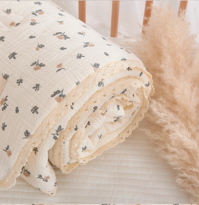BlossomDream Winter Muslin Comforter