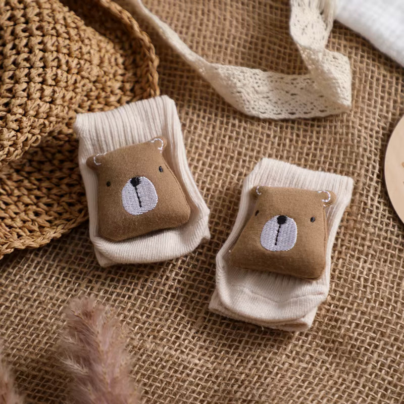 Bebeau Newborn Gift Set- WHITE (7 piece set)